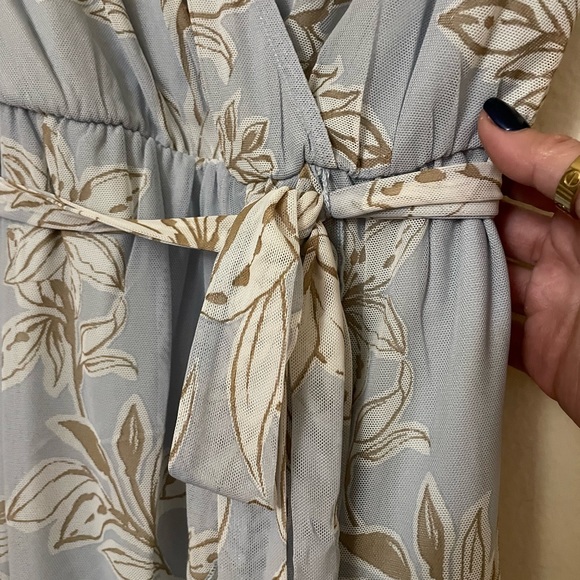 KATE and LILY WRAP MIDI SHORTSLEEVE DRESS. - Picture 7 of 10